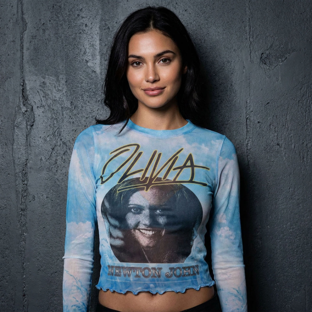 OLIVIA NEWTON-JOHN - CIRCLE PHOTO - Ladies Long Sleeve Crop Top Blue